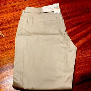 VanHeusen straight leg short classic fit ankle pant